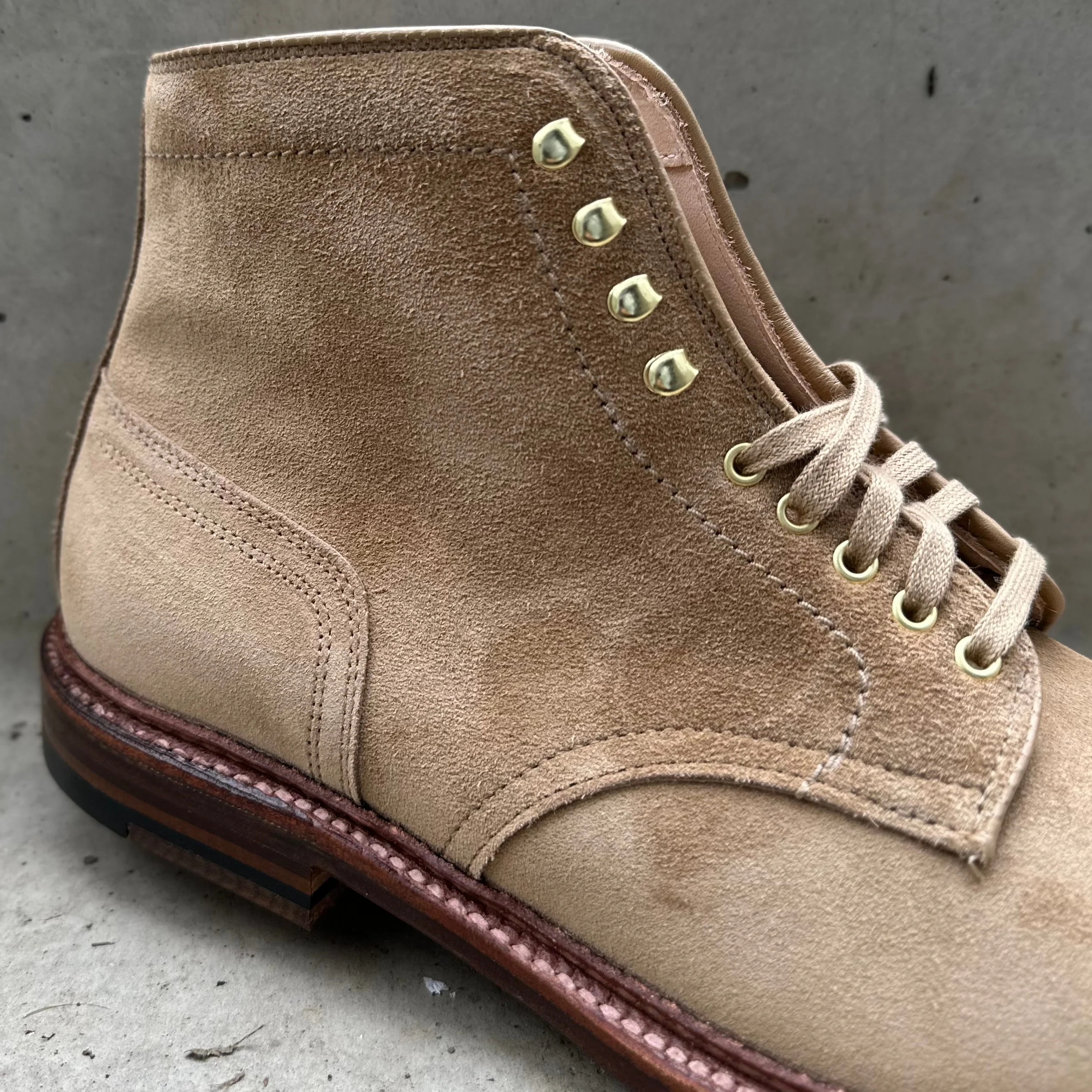 D2685H - 2/2 Cap Toe Boot in Tan Suede - Image 8