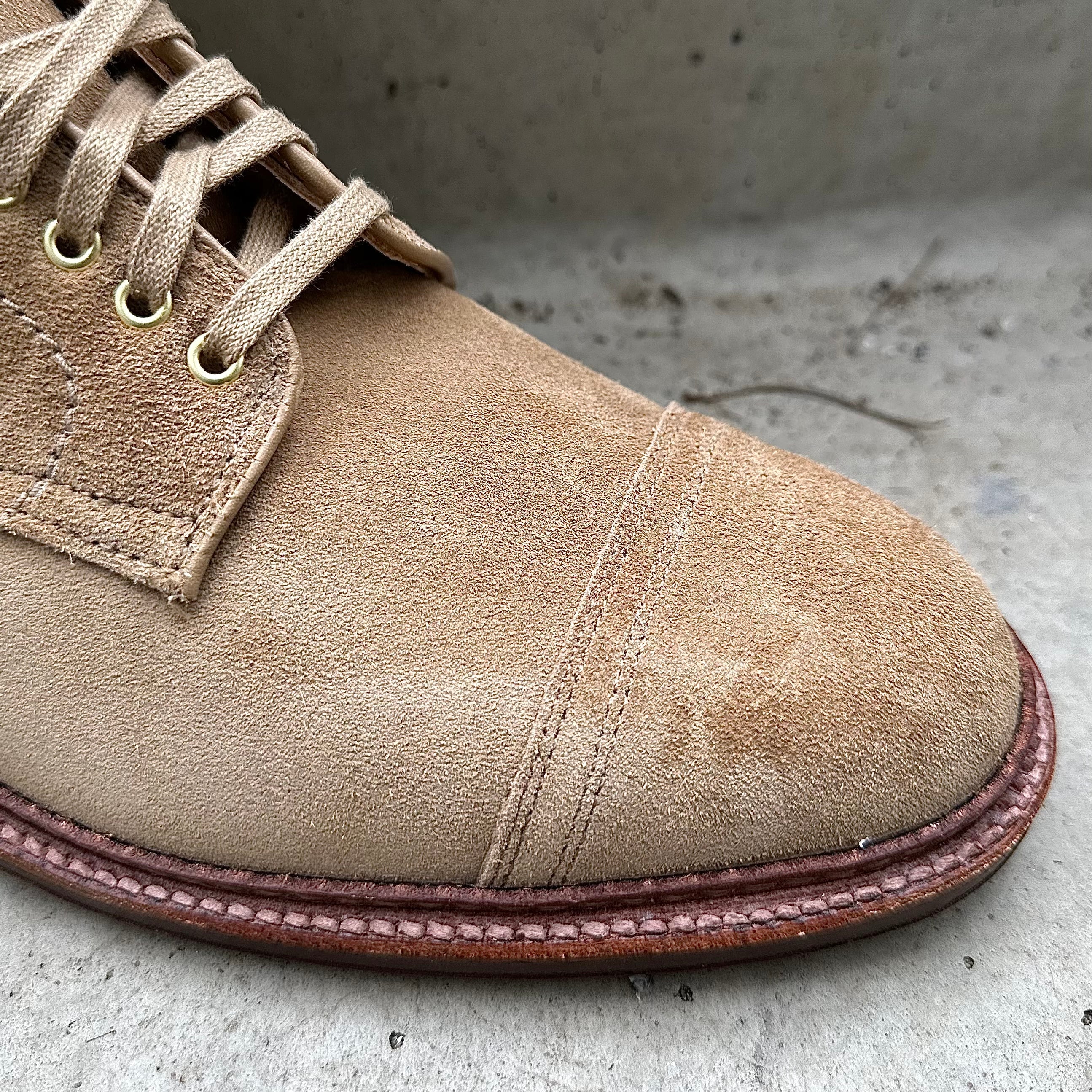 D2685H - 2/2 Cap Toe Boot in Tan Suede - Image 9
