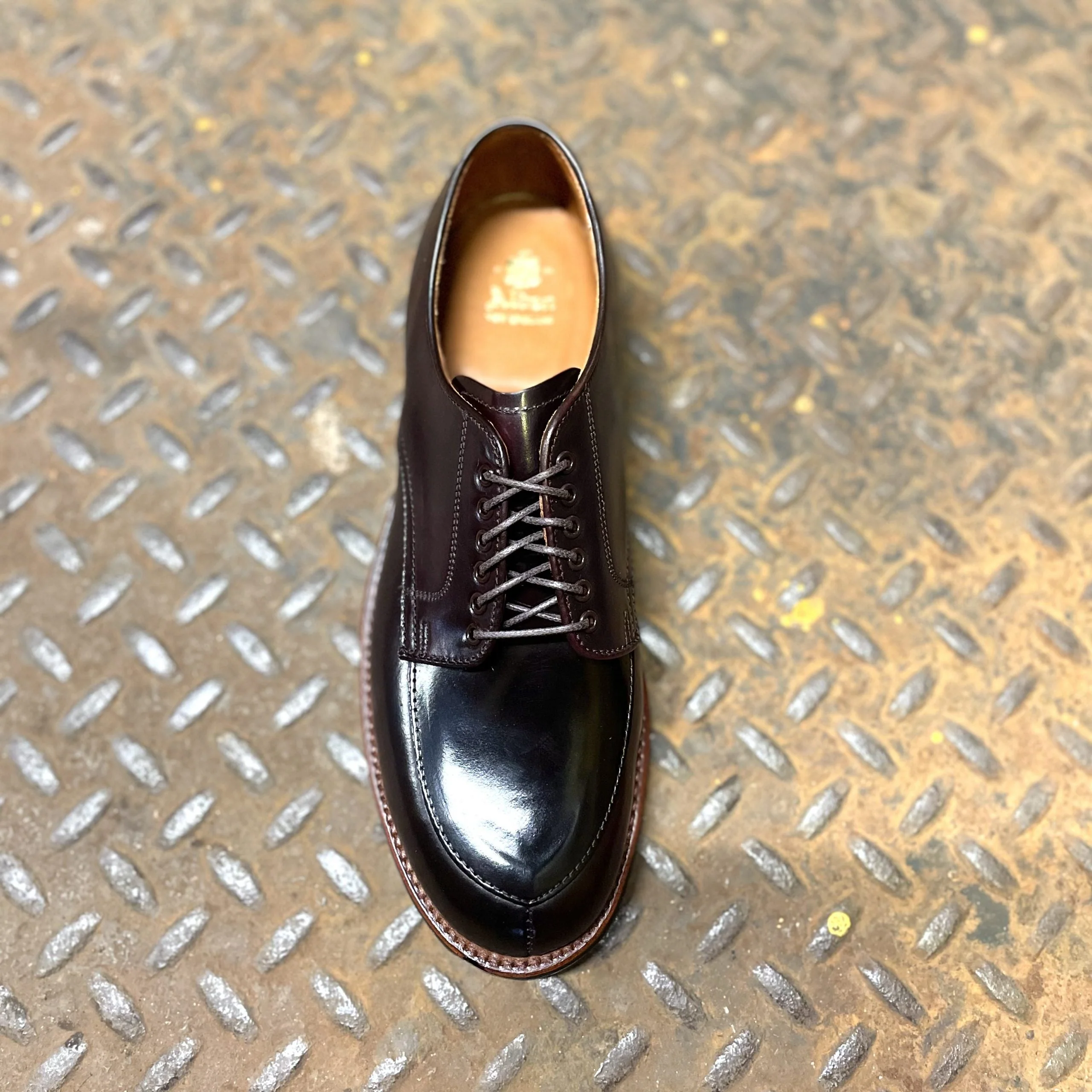 D1629C - V Tip Split Toe Blucher in Color 8 Shell - Image 6