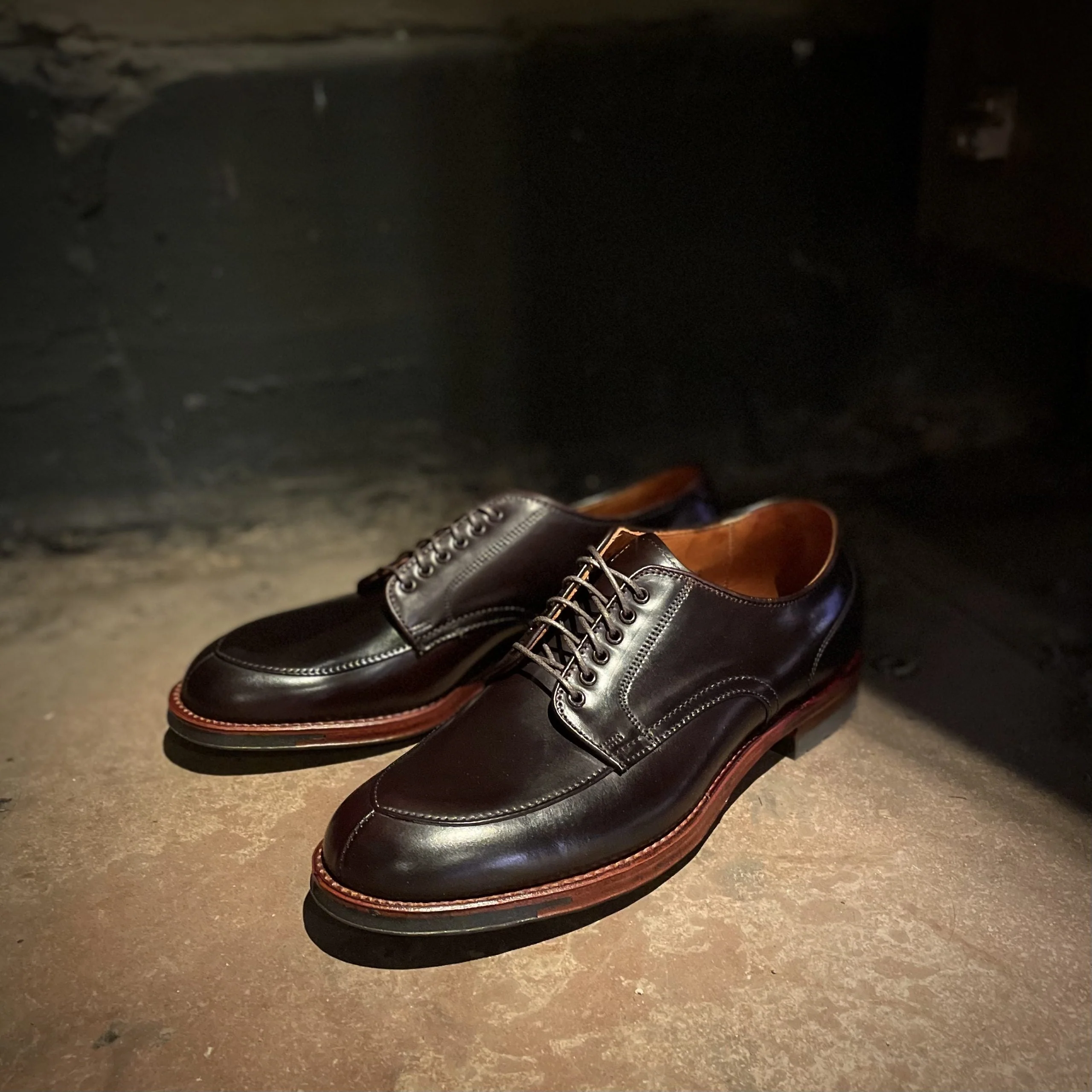 D1629C - V Tip Split Toe Blucher in Color 8 Shell - Image 7