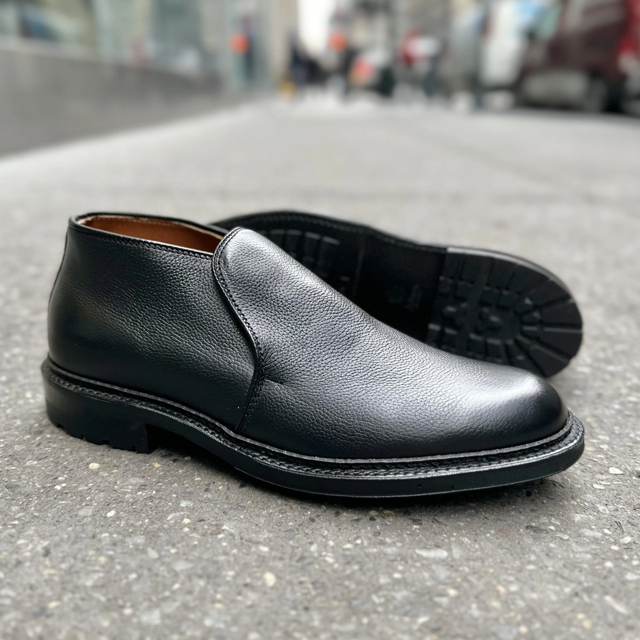 D2711C - 750 Chukka Boot in Black Regina Grain - Image 5