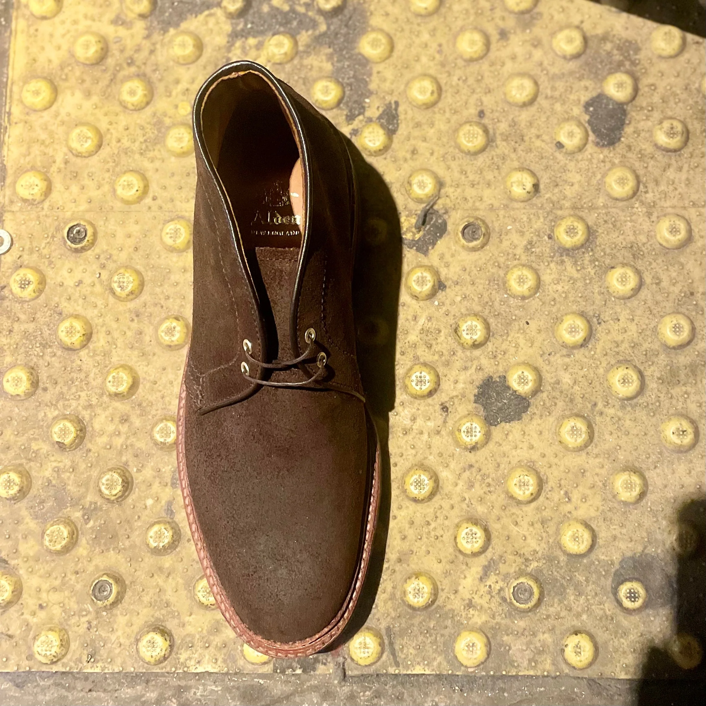D1717C - Catskills Chukka Boot in Tobacco Reverse Chamois - Image 3