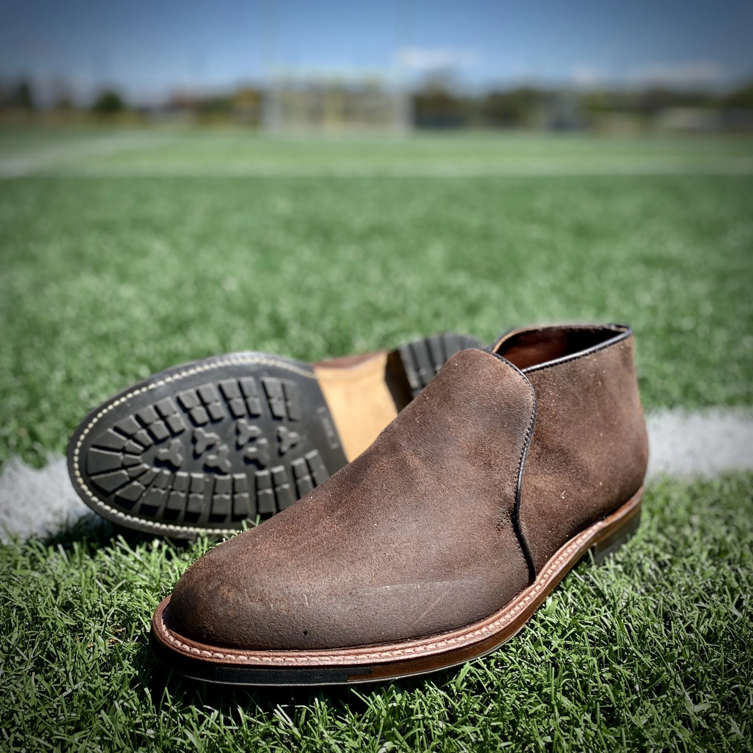D8704C - Folsom Slip On Chukka in Tobbacco Reverse Chamois - Image 5