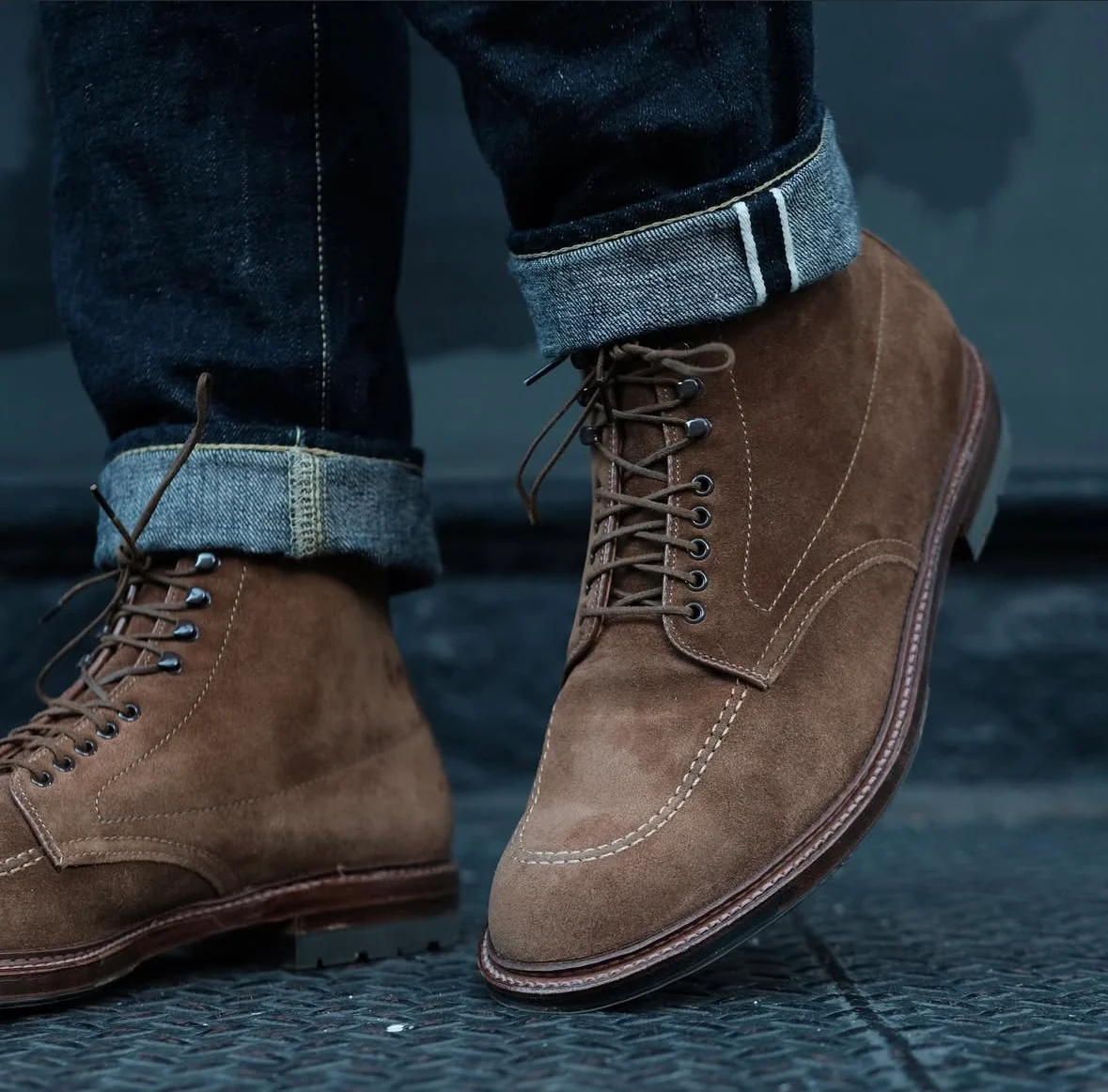 4011HC - Indy Boot in Snuff Suede - Image 3