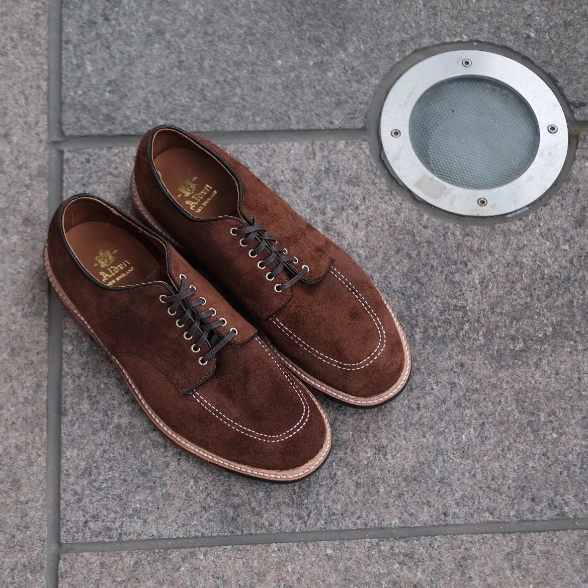 D2604C - Indy Shoe in Tobacco Reverse Chamois - Image 7