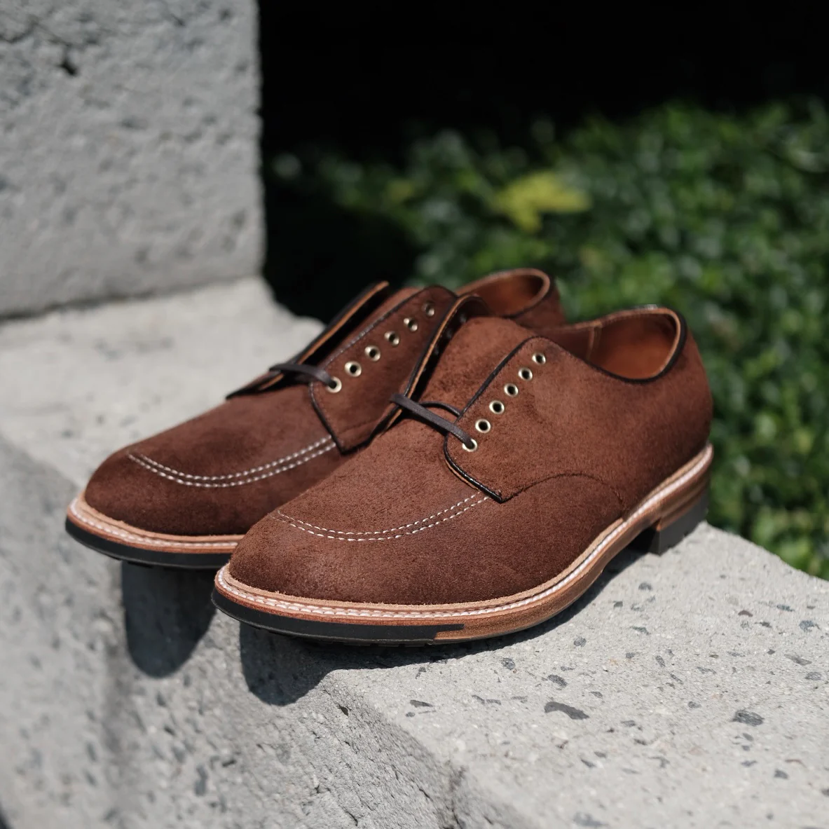 D2604C - Indy Shoe in Tobacco Reverse Chamois - Image 9