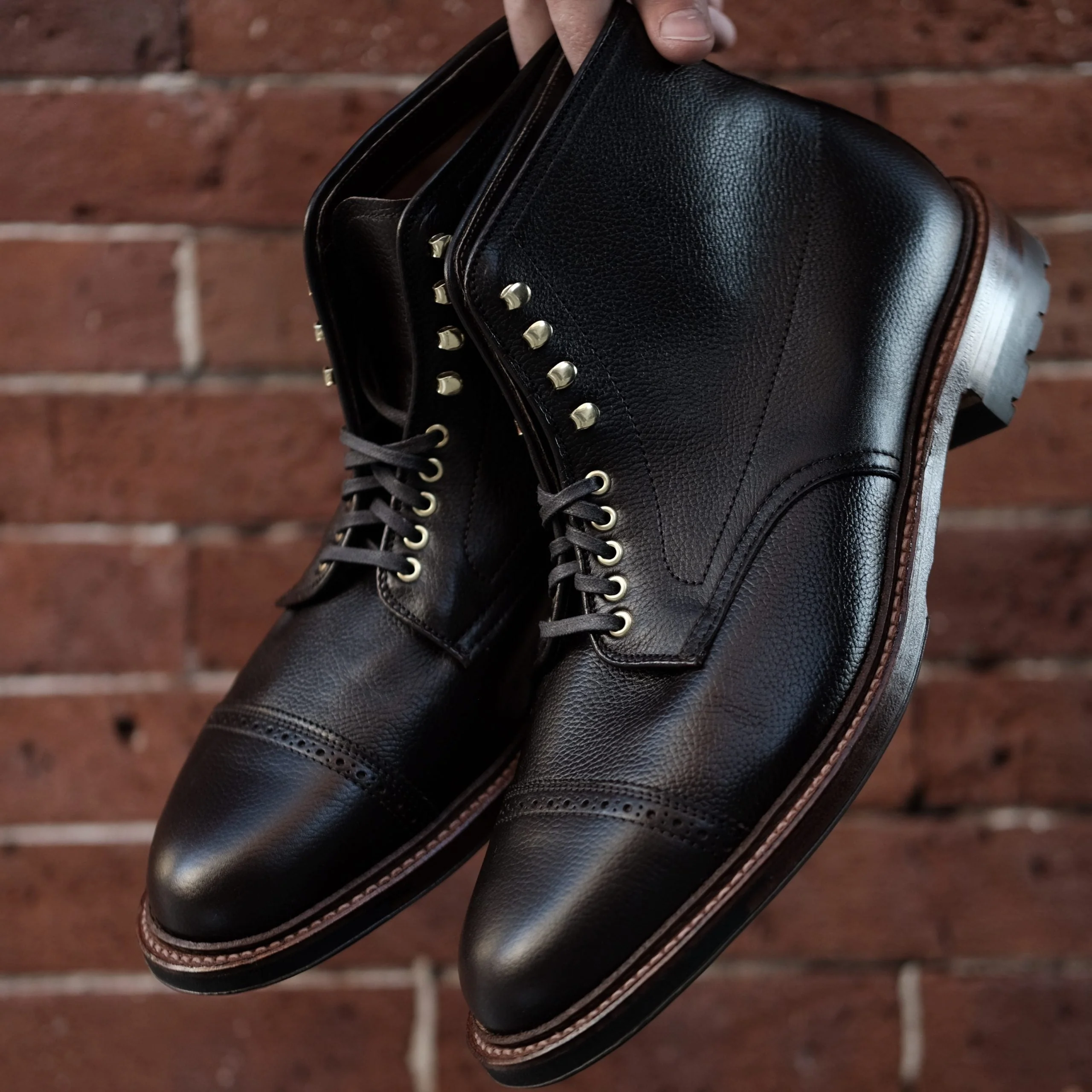 D9819HC - Jumper Boot in Regina Brown Grain - Image 4