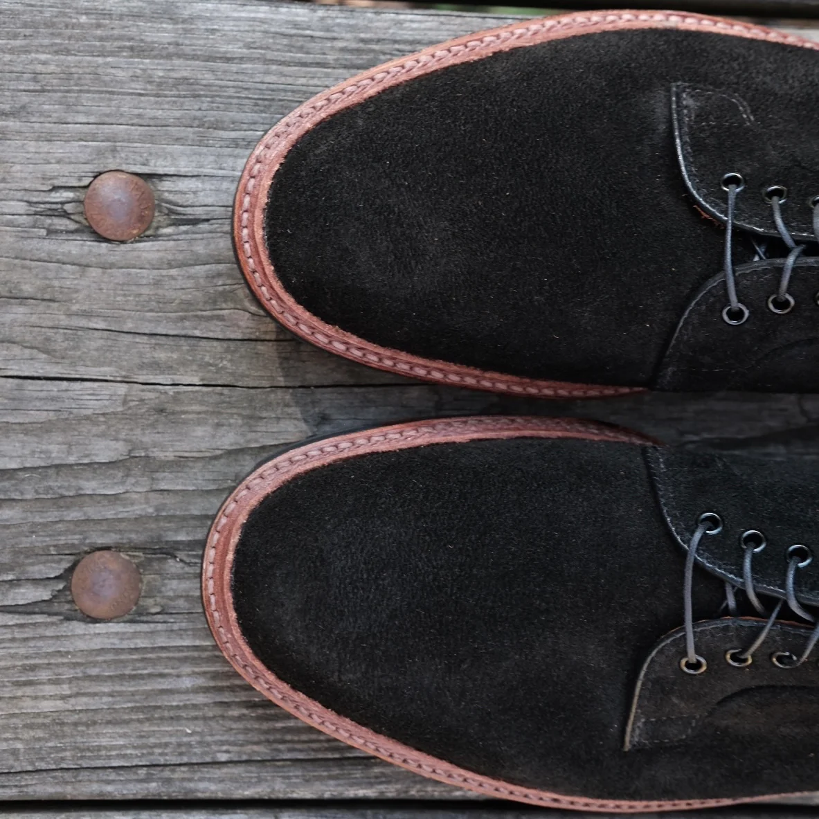 D1426C - Plain Toe Blucher in Earth Reverse Chamois - Image 4