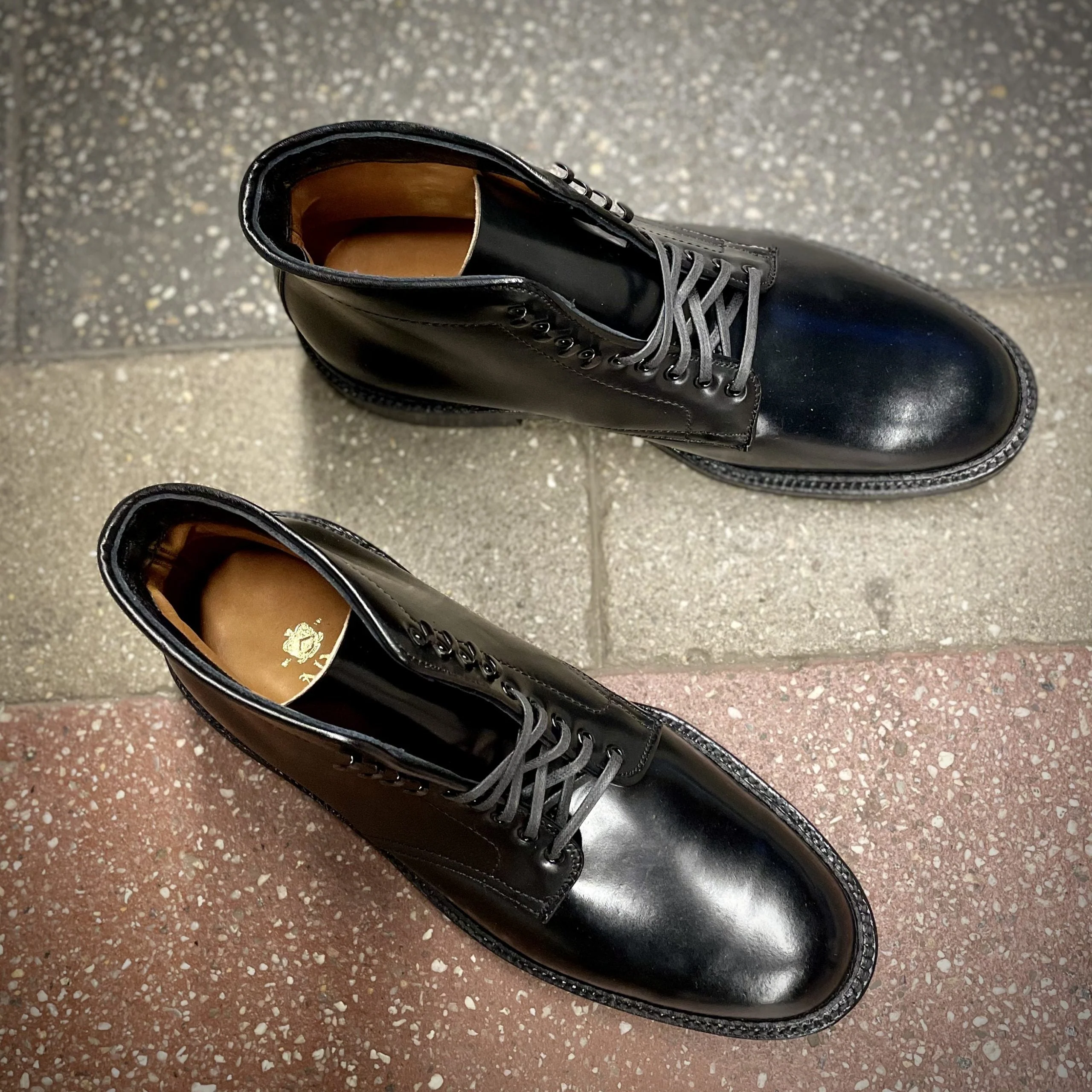 D6842H - Plain Toe "Director" Boot in Black Shell Cordovan - Image 5