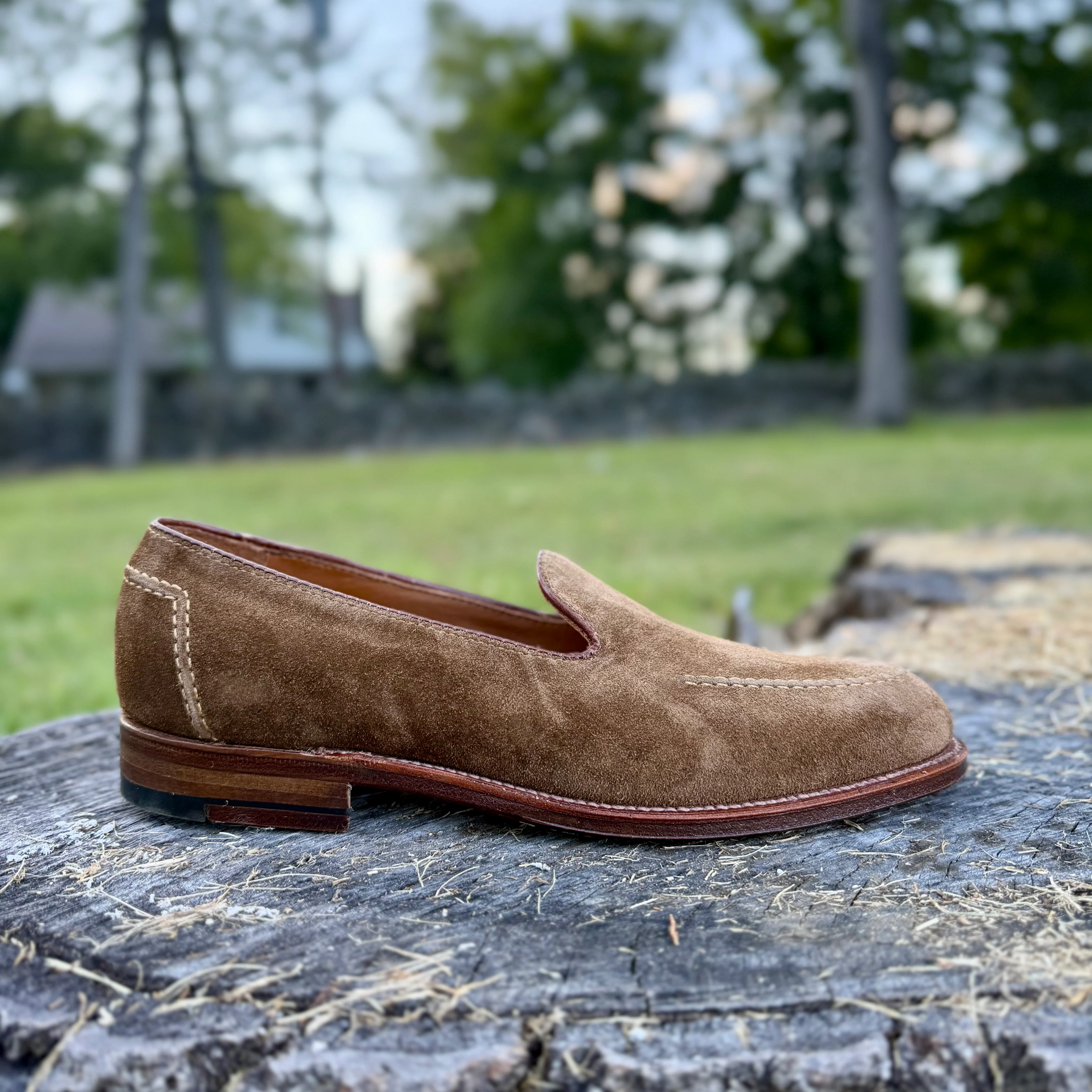 D2101 - Vanderbilt Slip On in Snuff Suede - Image 3