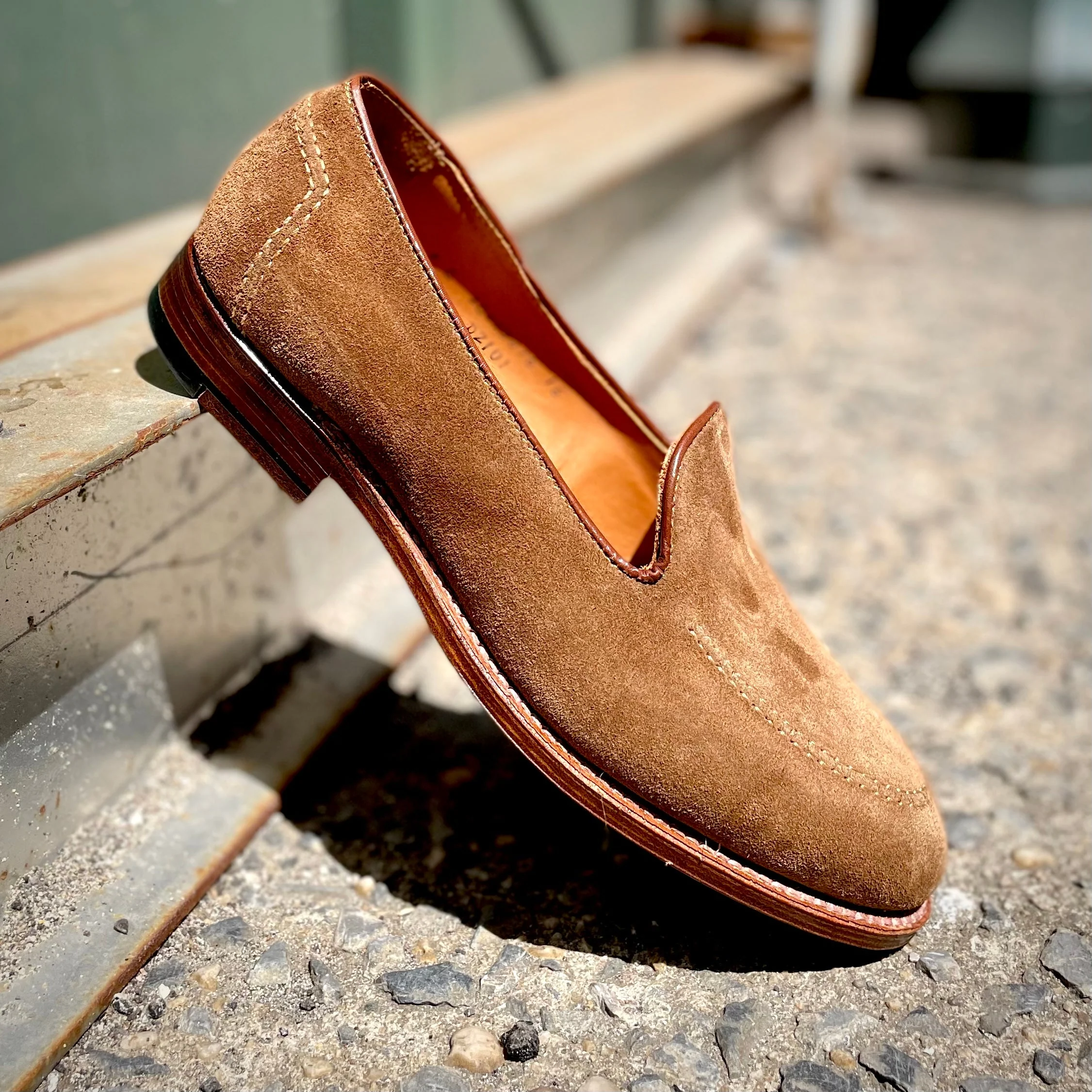 D2101 - Vanderbilt Slip On in Snuff Suede - Image 4