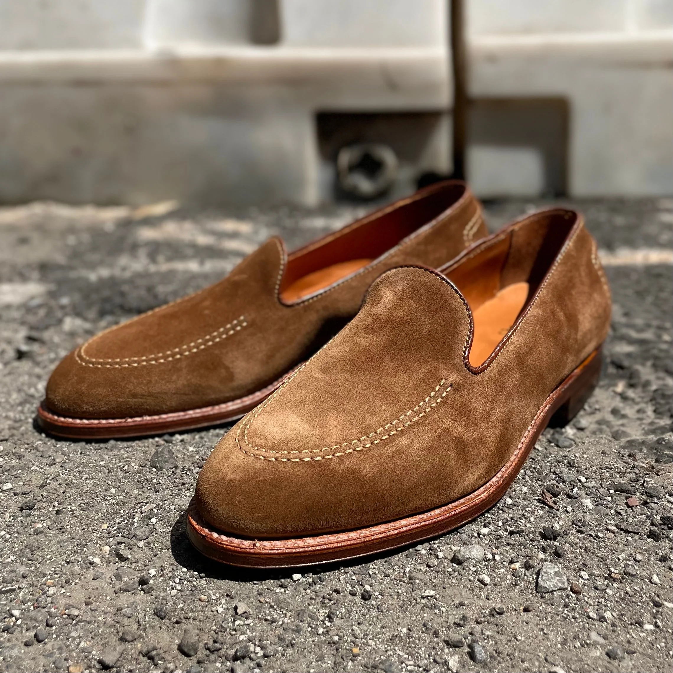 D2101 - Vanderbilt Slip On in Snuff Suede - Image 6