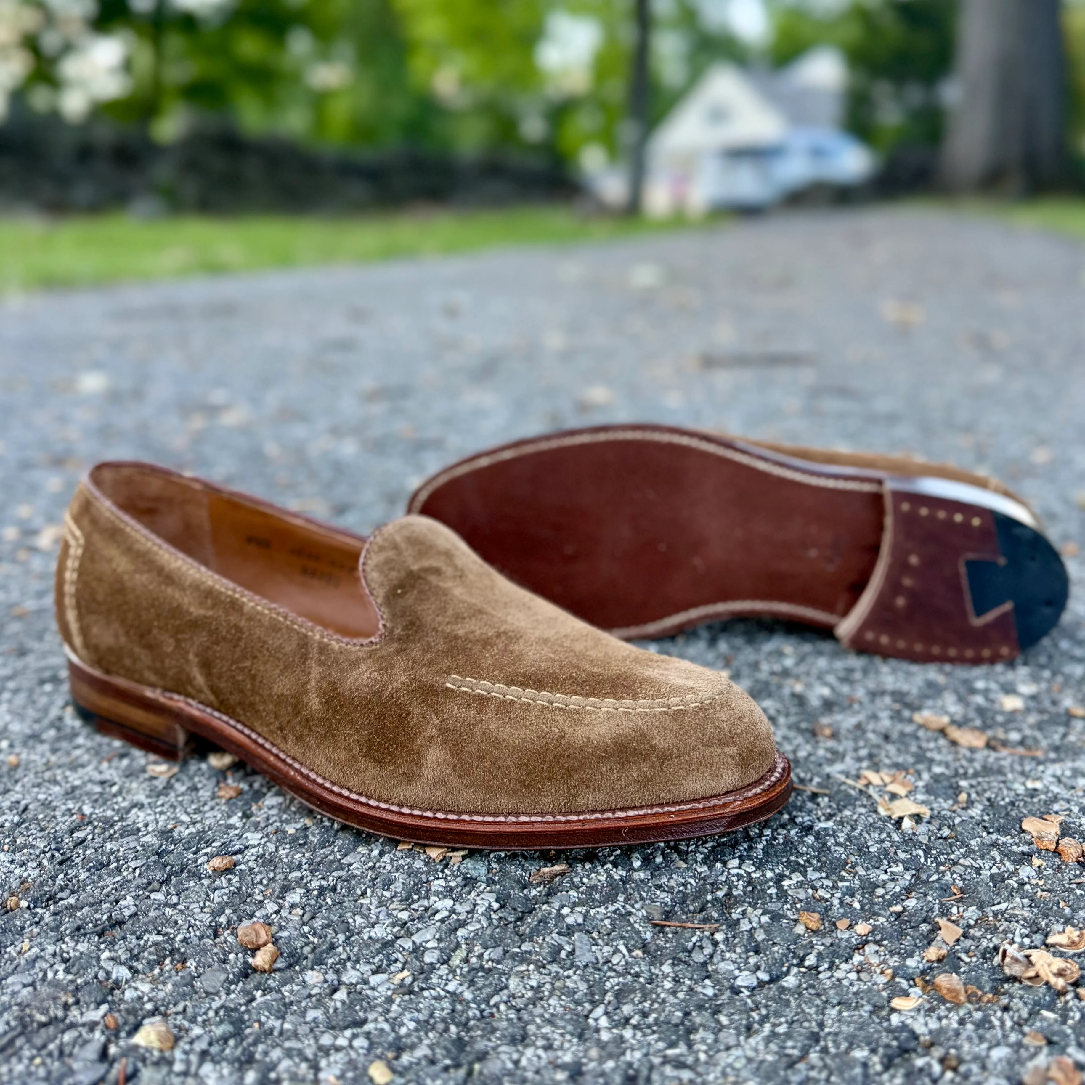 D2101 - Vanderbilt Slip On in Snuff Suede - Image 7