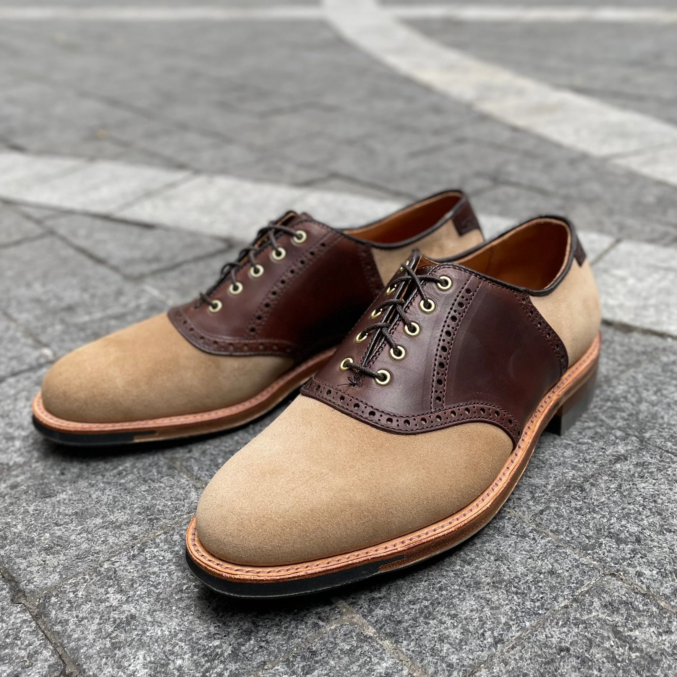 D1304C - Valhalla Saddle Oxford in CXL and Tan Suede - Image 3