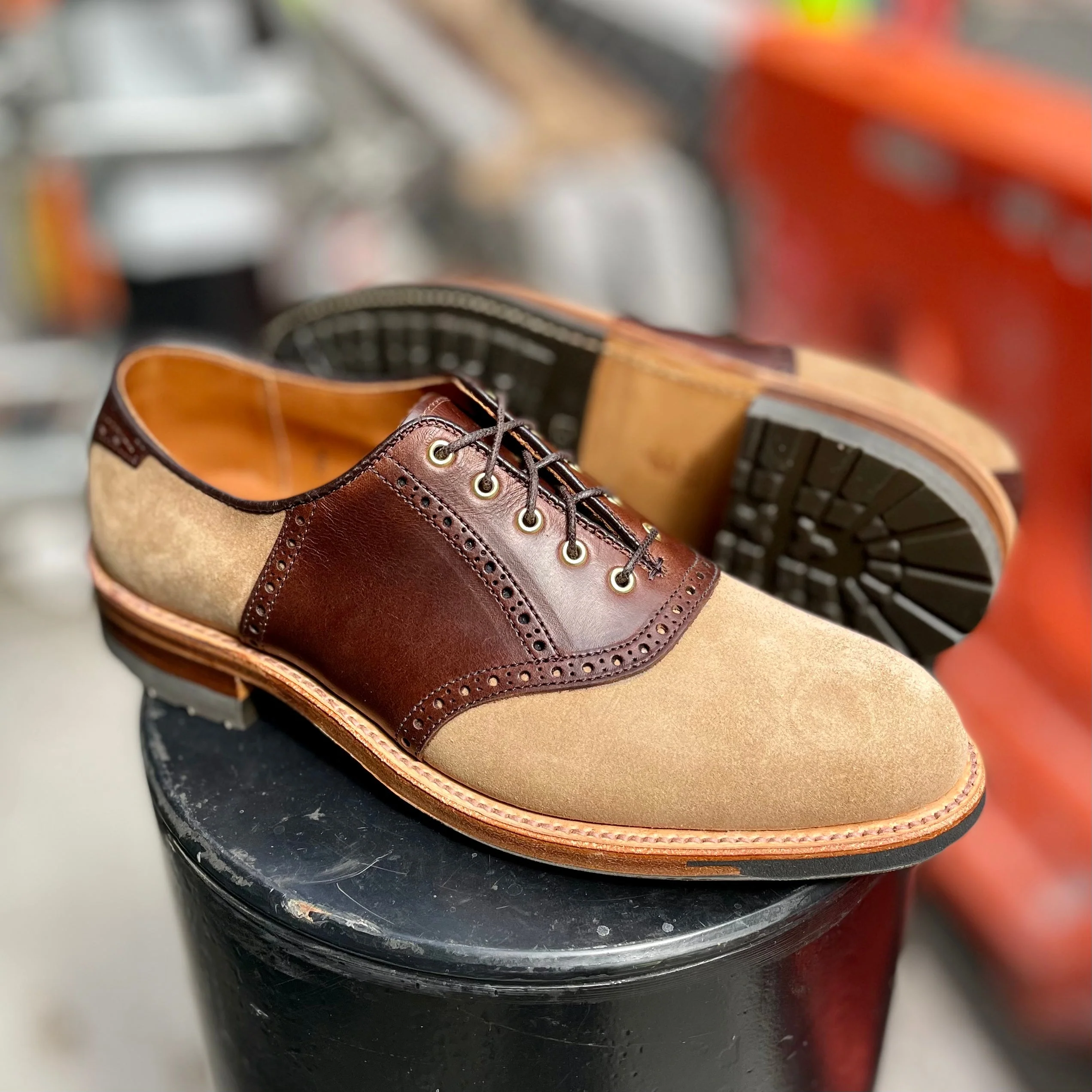 D1304C - Valhalla Saddle Oxford in CXL and Tan Suede - Image 6
